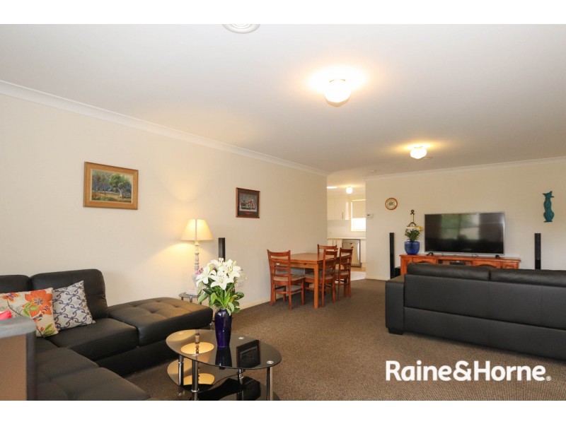 204D Bentinck Street, Bathurst NSW 2795