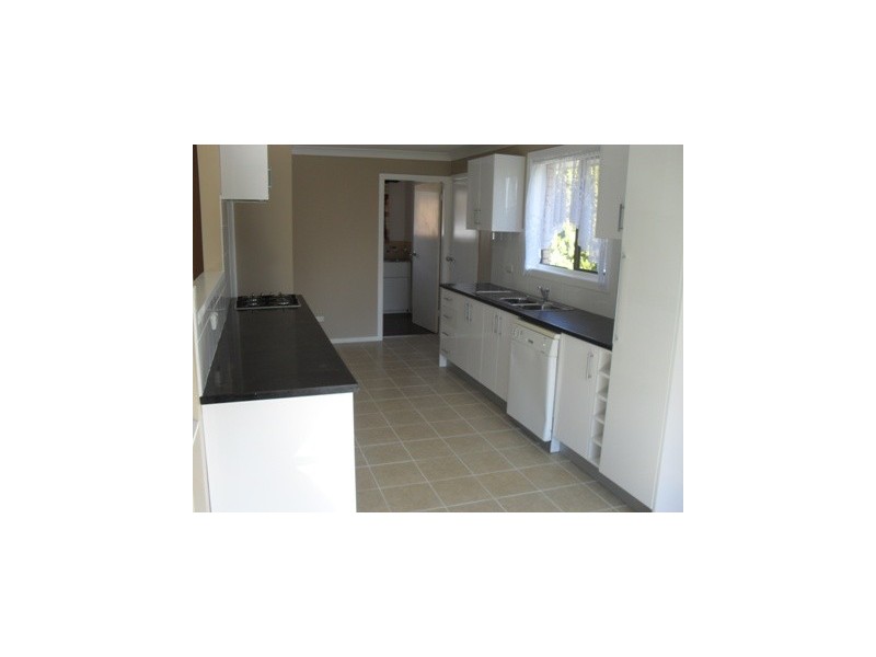 208 Suttor St, Bathurst NSW 2795