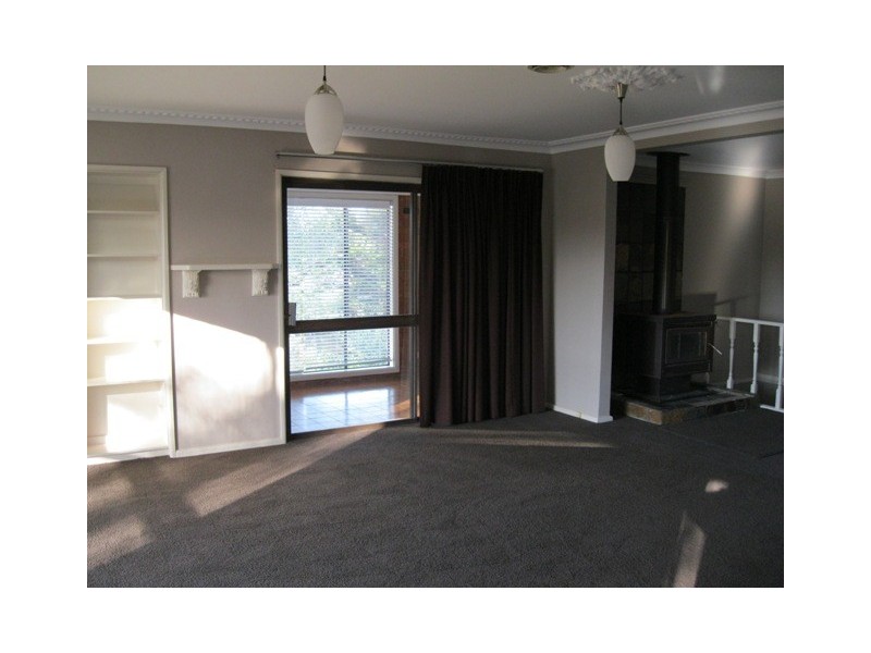 61A Commonwealth, Bathurst NSW 2795