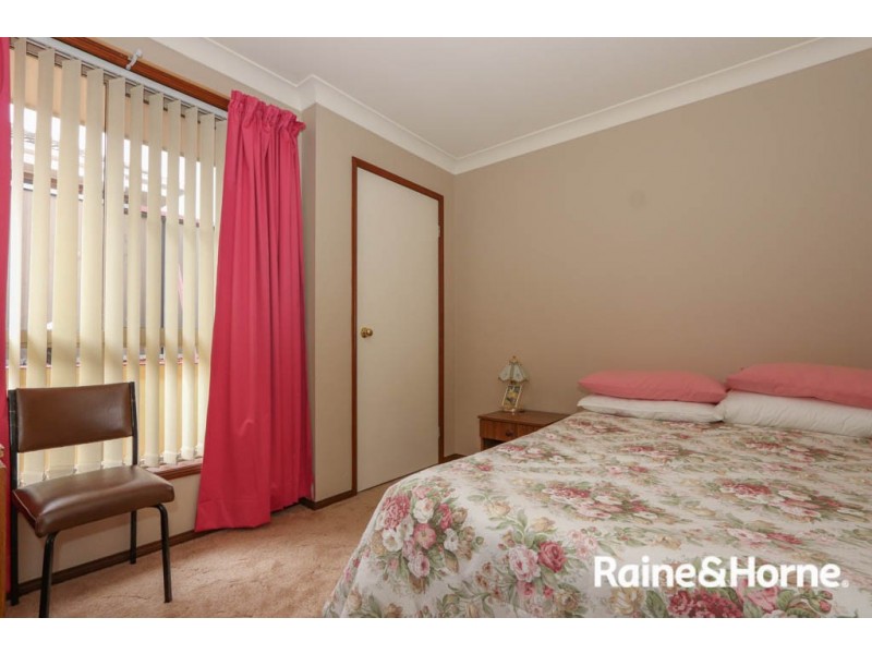 14 Barker Circuit, Kelso NSW 2795