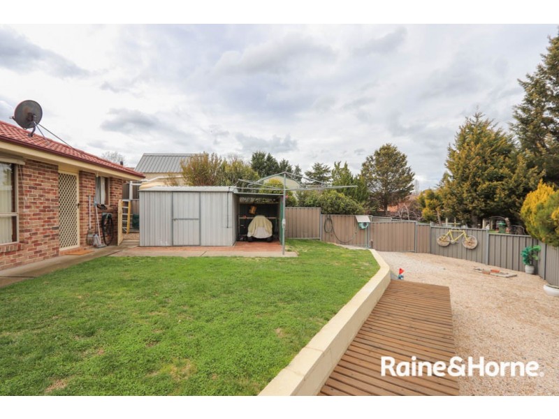 14 Barker Circuit, Kelso NSW 2795