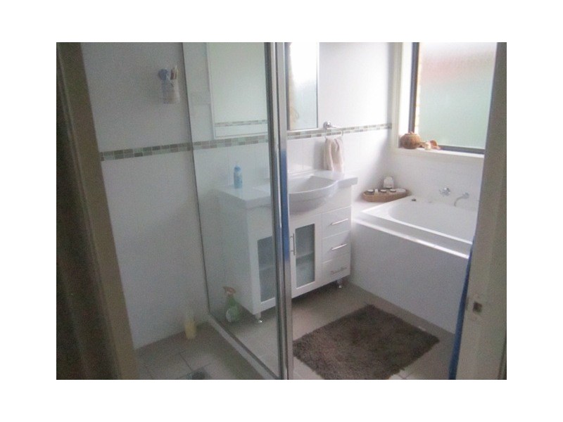8 Marriott Ave, Kelso NSW 2795