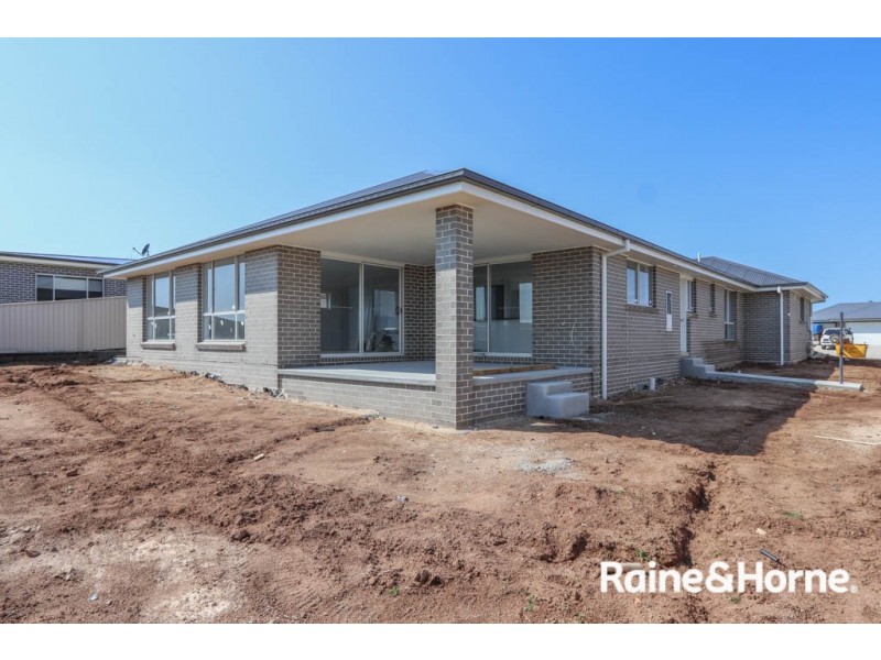 21 Mendel Drive, Kelso NSW 2795