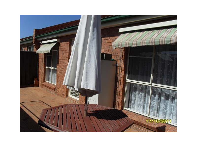 2/186  Piper St, Bathurst NSW 2795