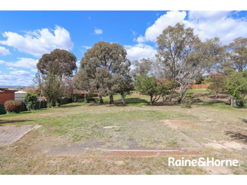 102 Esrom Street, West Bathurst NSW 2795