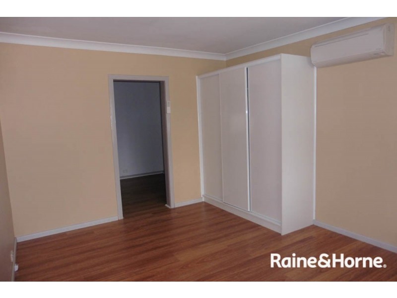 79 Sydney Road, Kelso NSW 2795