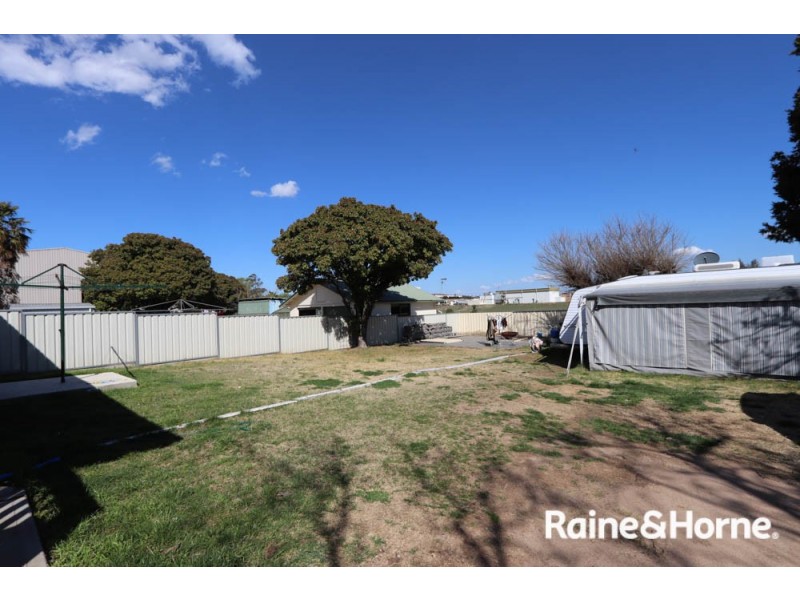 79 Sydney Road, Kelso NSW 2795