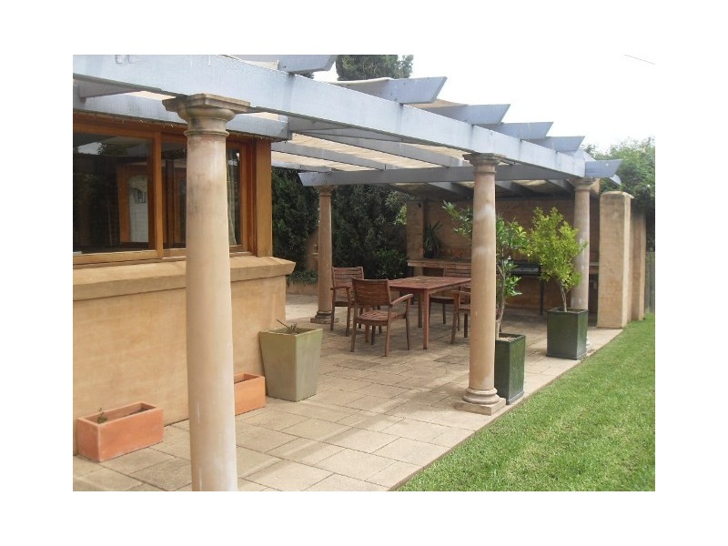 1 Honeysuckle Cl, Bathurst NSW 2795