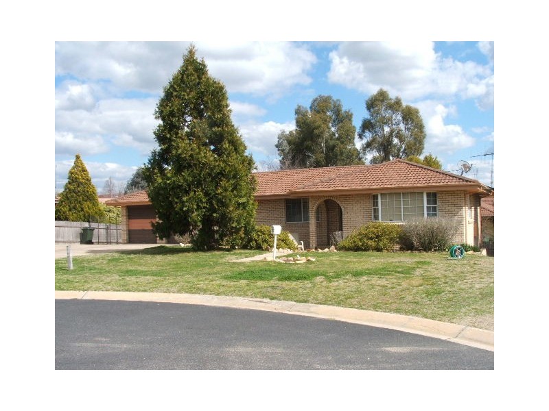 29  Saxby Close, Bathurst NSW 2795