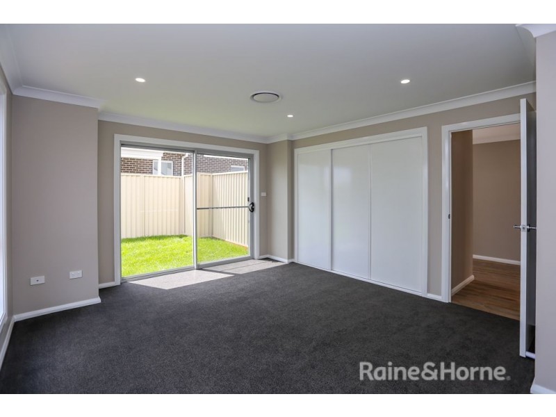 7B Ignatius Pl, Kelso NSW 2795