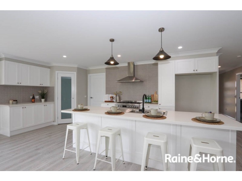 43 Fraser Drive, Eglinton NSW 2795