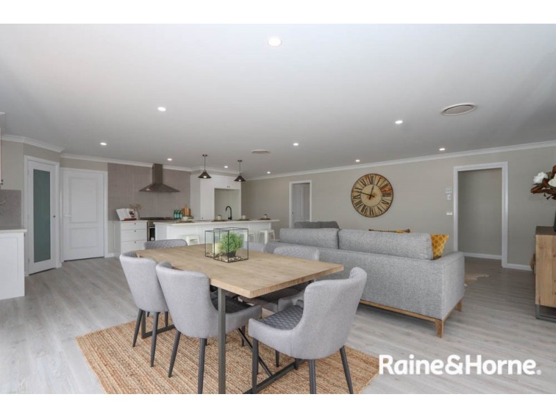 43 Fraser Drive, Eglinton NSW 2795