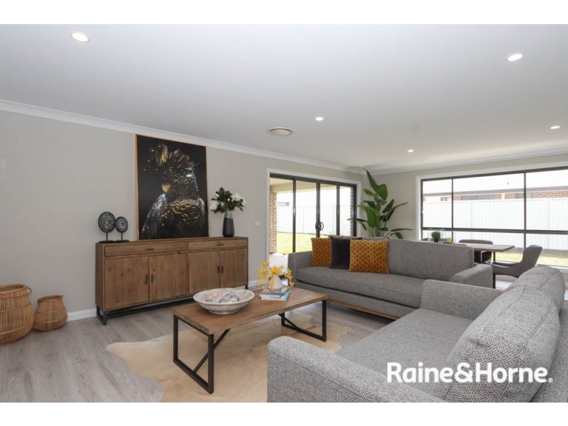 43 Fraser Drive, Eglinton NSW 2795