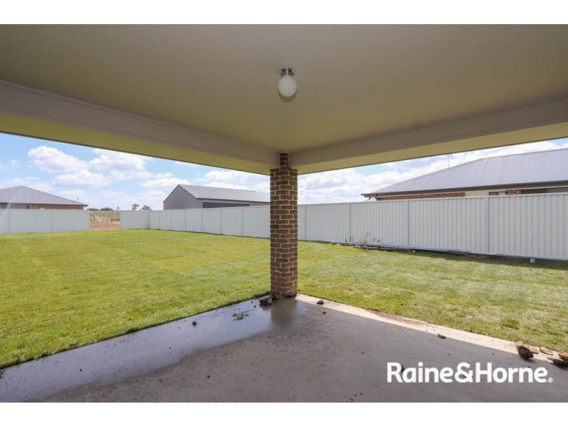 43 Fraser Drive, Eglinton NSW 2795