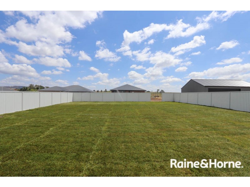 43 Fraser Drive, Eglinton NSW 2795