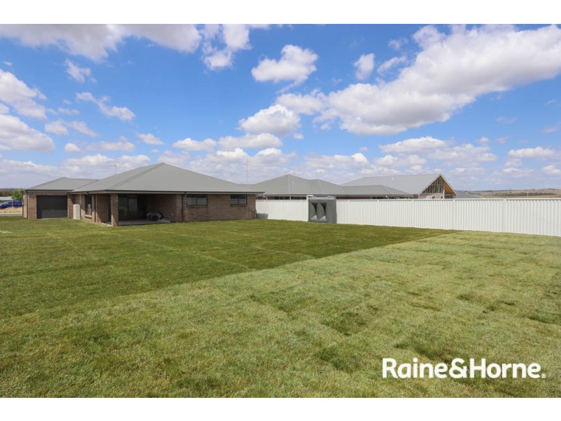 43 Fraser Drive, Eglinton NSW 2795