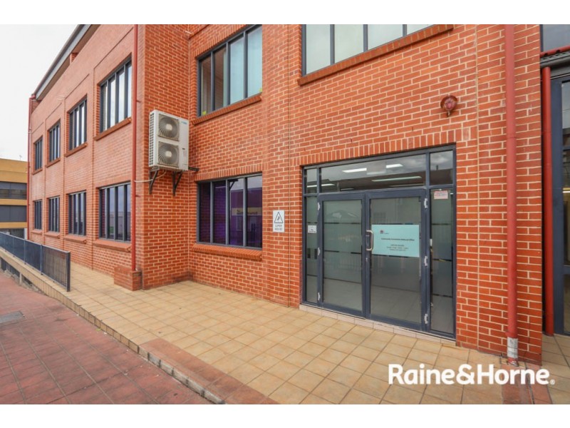 2/108 William Street, Bathurst NSW 2795