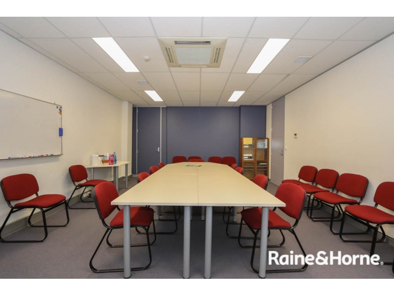 2/108 William Street, Bathurst NSW 2795