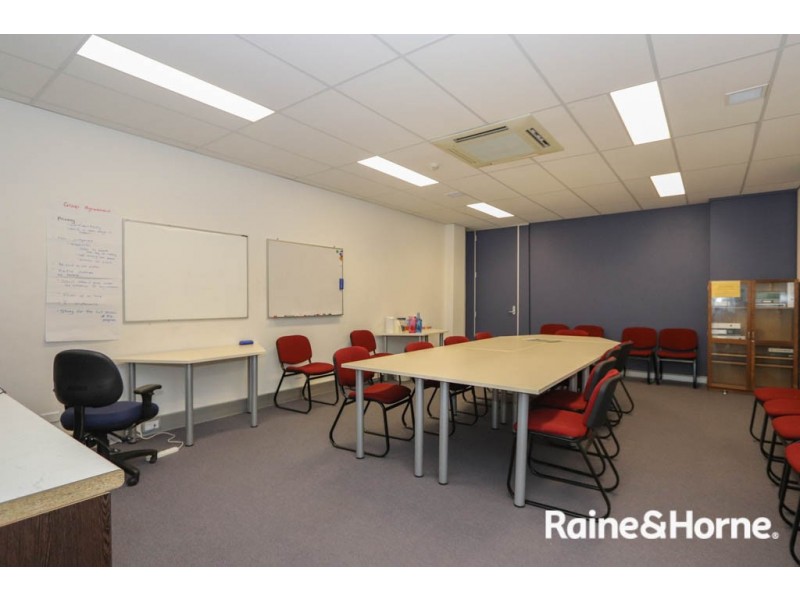 2/108 William Street, Bathurst NSW 2795