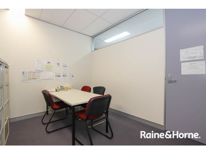 2/108 William Street, Bathurst NSW 2795