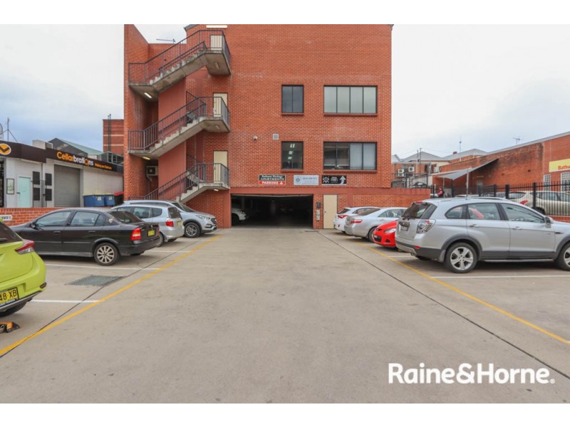 2/108 William Street, Bathurst NSW 2795