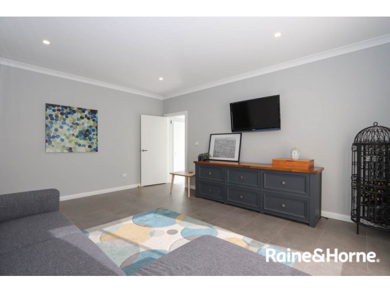 5 O’Farrell Place, Kelso NSW 2795