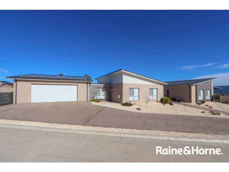 5 O’Farrell Place, Kelso NSW 2795