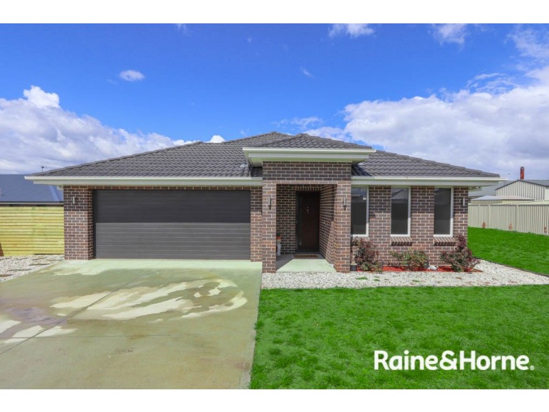 3 Rothery Street, Eglinton NSW 2795