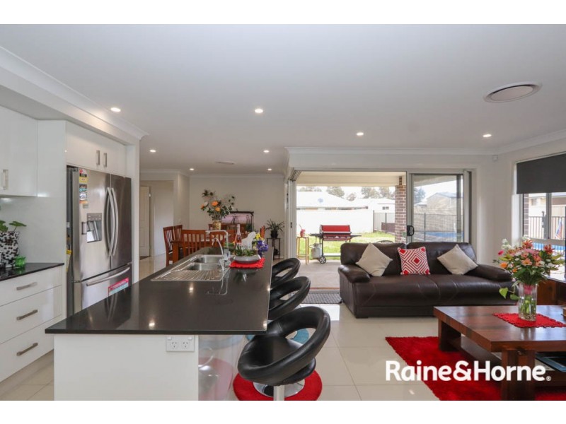 3 Rothery Street, Eglinton NSW 2795