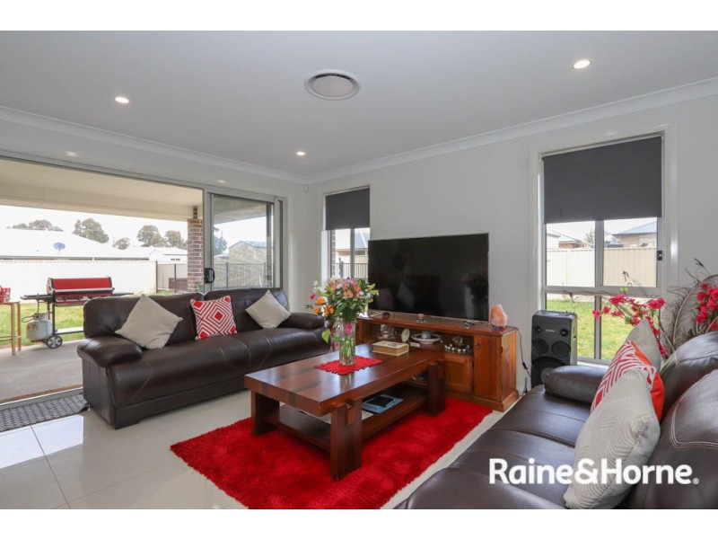 3 Rothery Street, Eglinton NSW 2795