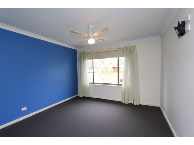 24 Camidge Cl, Kelso NSW 2795