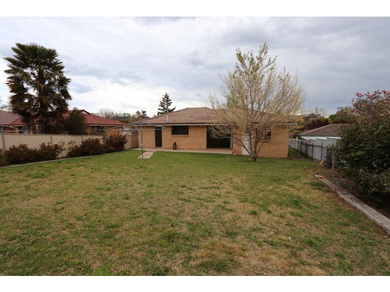 24 Camidge Cl, Kelso NSW 2795