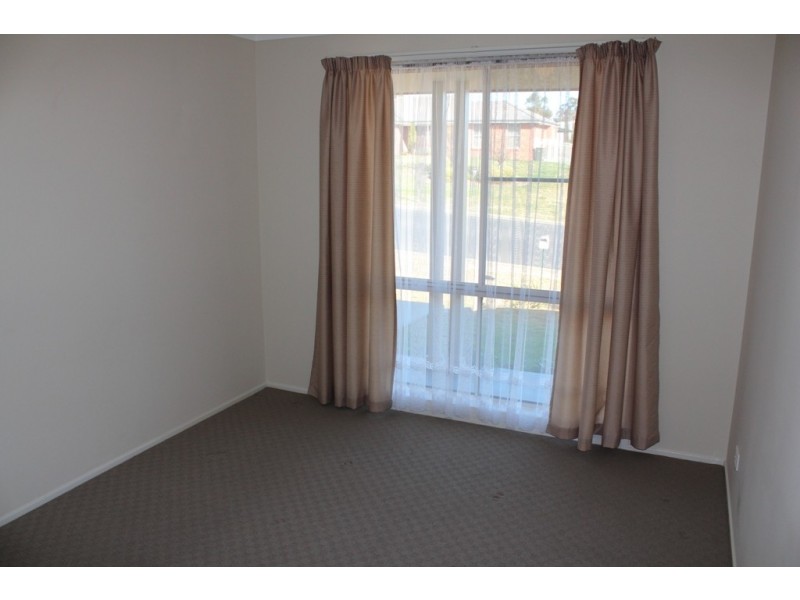 23 Tandora Street, Bathurst NSW 2795