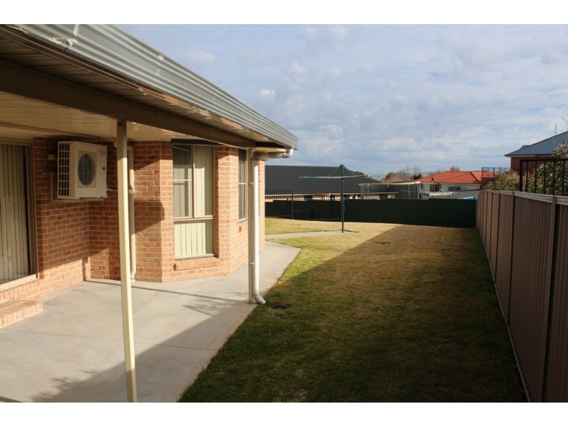 23 Tandora Street, Bathurst NSW 2795