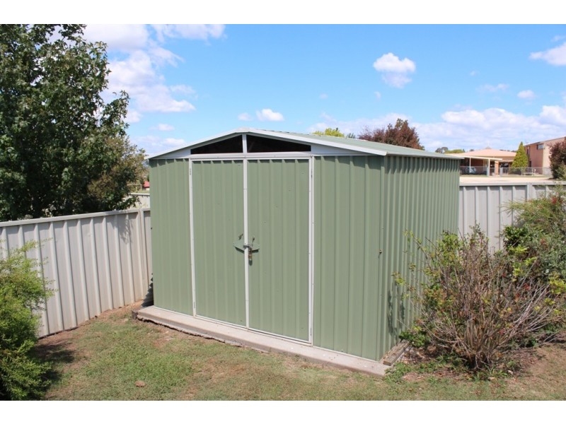 6 Westbourne Drive, Bathurst NSW 2795