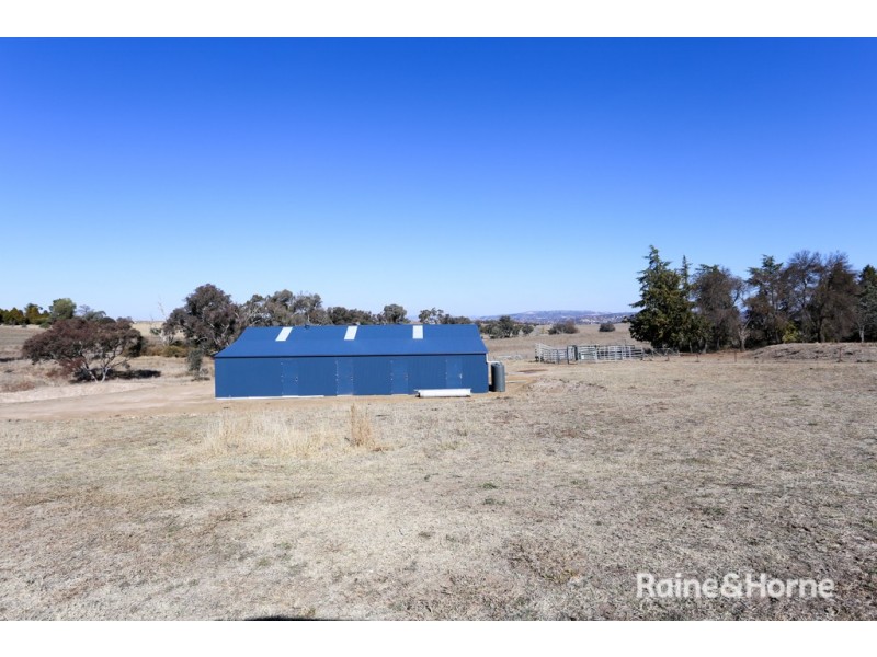 795 Sofala Road, Laffing Waters NSW 2795