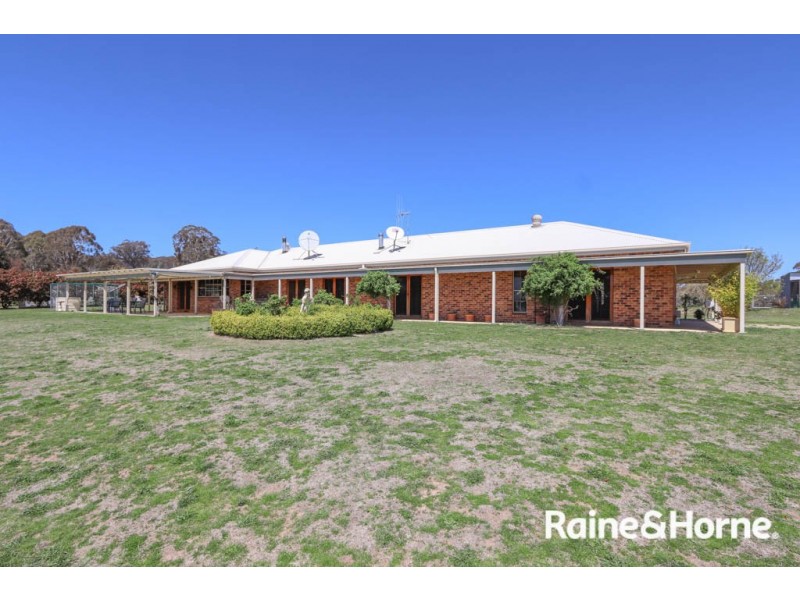 109 James White Drive, Fosters Valley NSW 2795