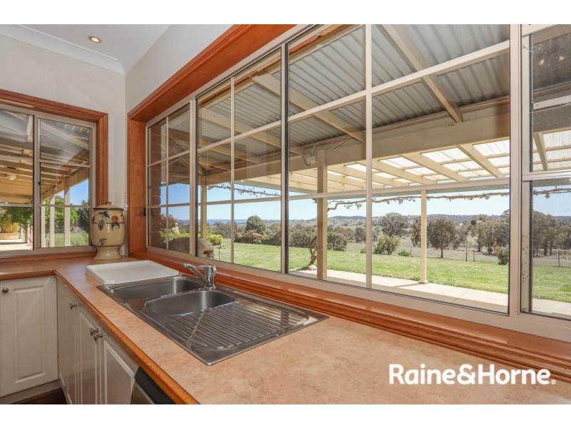 109 James White Drive, Fosters Valley NSW 2795