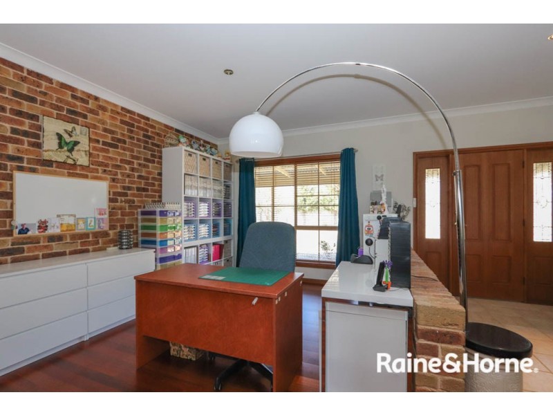 109 James White Drive, Fosters Valley NSW 2795