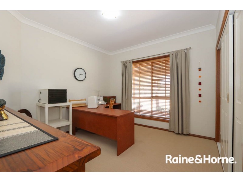 109 James White Drive, Fosters Valley NSW 2795