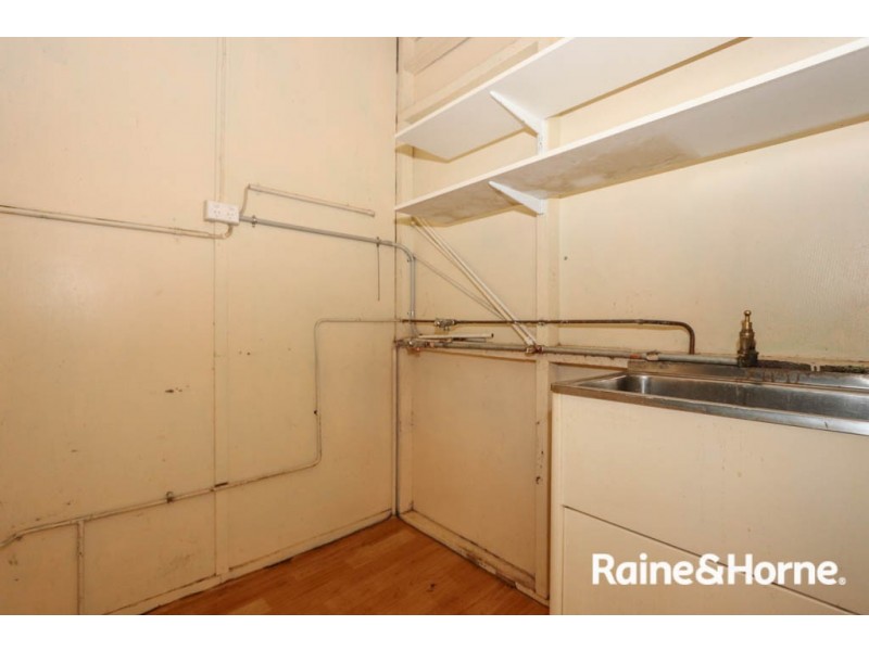 19 Owen Way, Bathurst NSW 2795