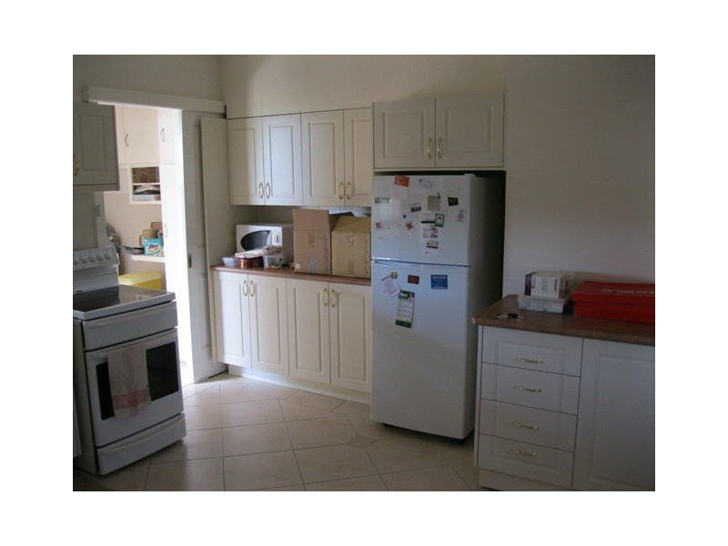 304 William, Bathurst NSW 2795