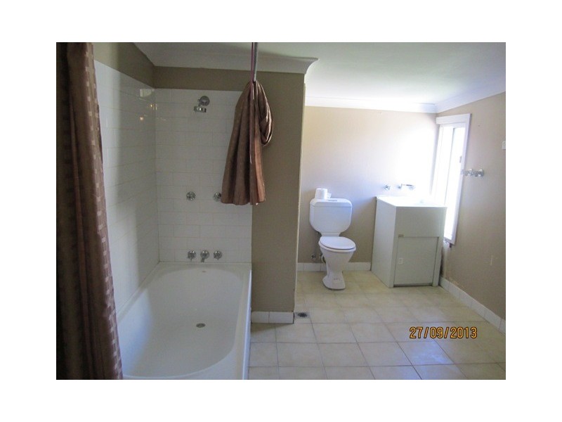 15 Russell, Bathurst NSW 2795