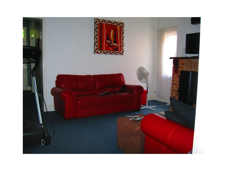 166 Stewart St, Bathurst NSW 2795