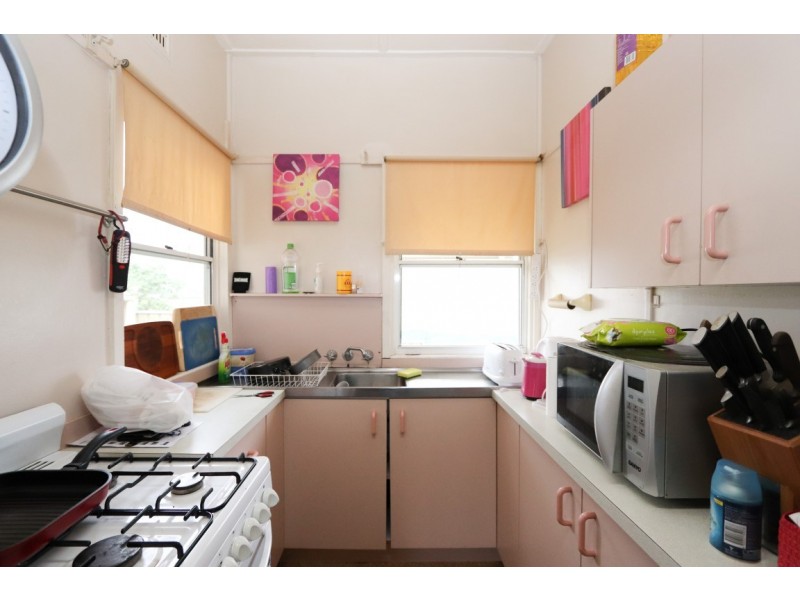 2 Coral Way, Bathurst NSW 2795