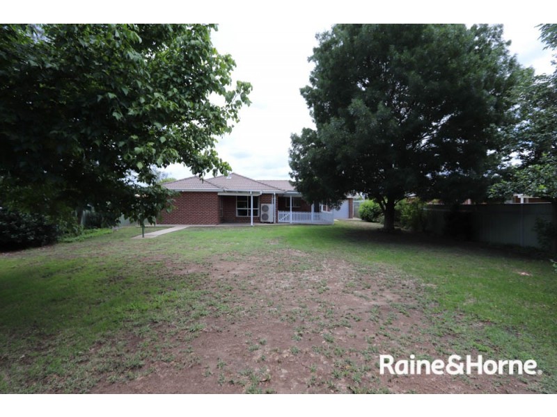 9 Peacock Street, Eglinton NSW 2795