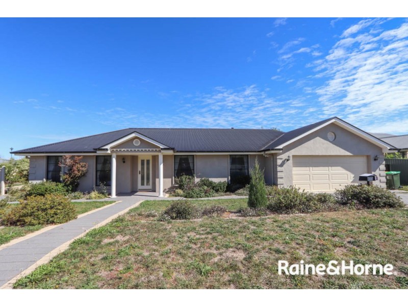 20 James Barnet Drive, Kelso NSW 2795