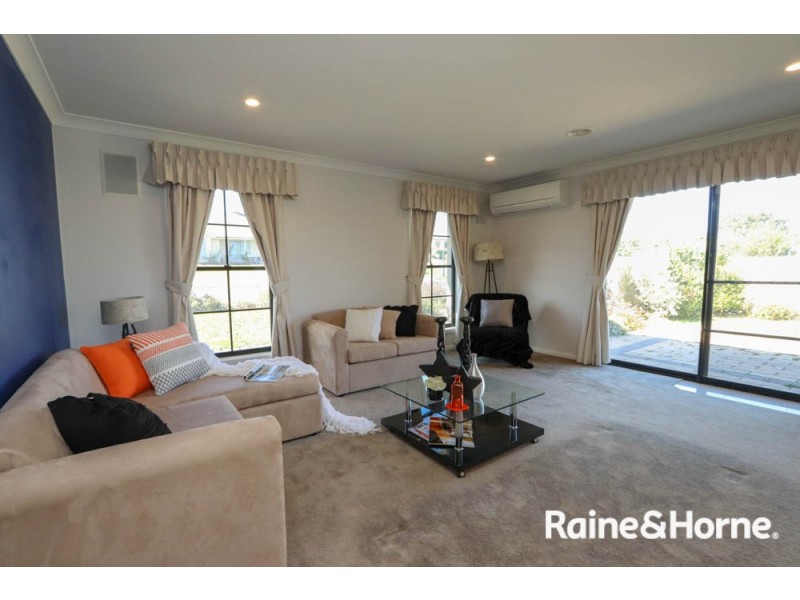 20 James Barnet Drive, Kelso NSW 2795