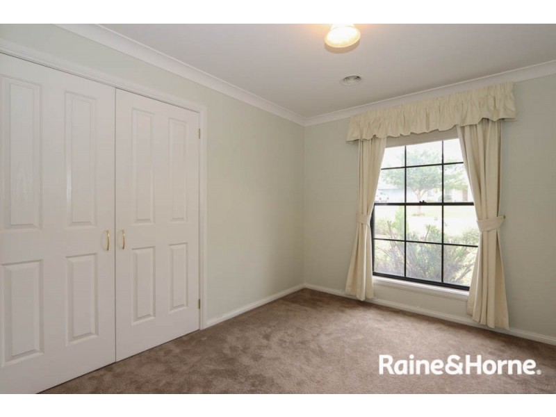 20 James Barnet Drive, Kelso NSW 2795