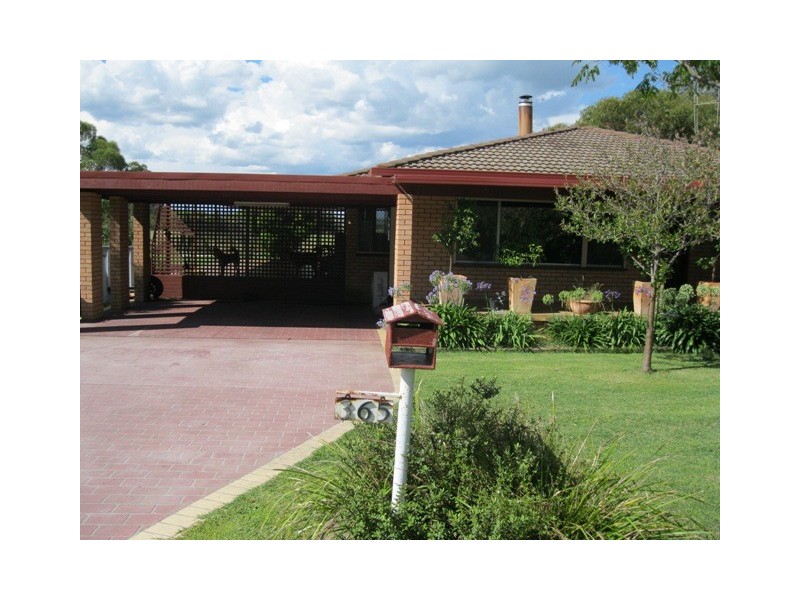 365 Durham St, Bathurst NSW 2795